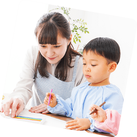 子供と女性の画像